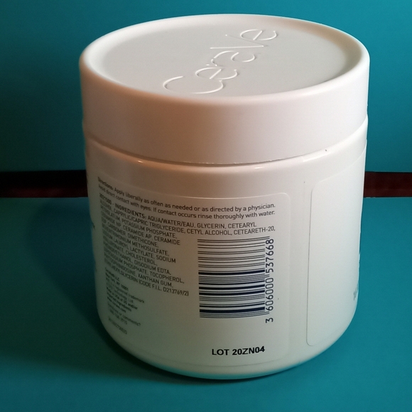 Dry Skin Rescue Set - Picture 3 of 11